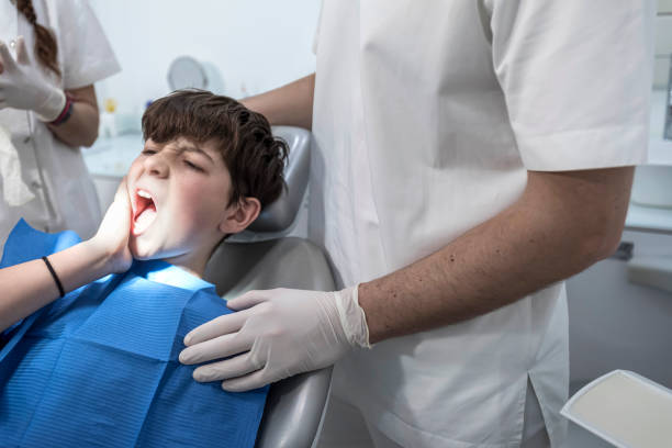Best Emergency Tooth Extraction in Payson, IL